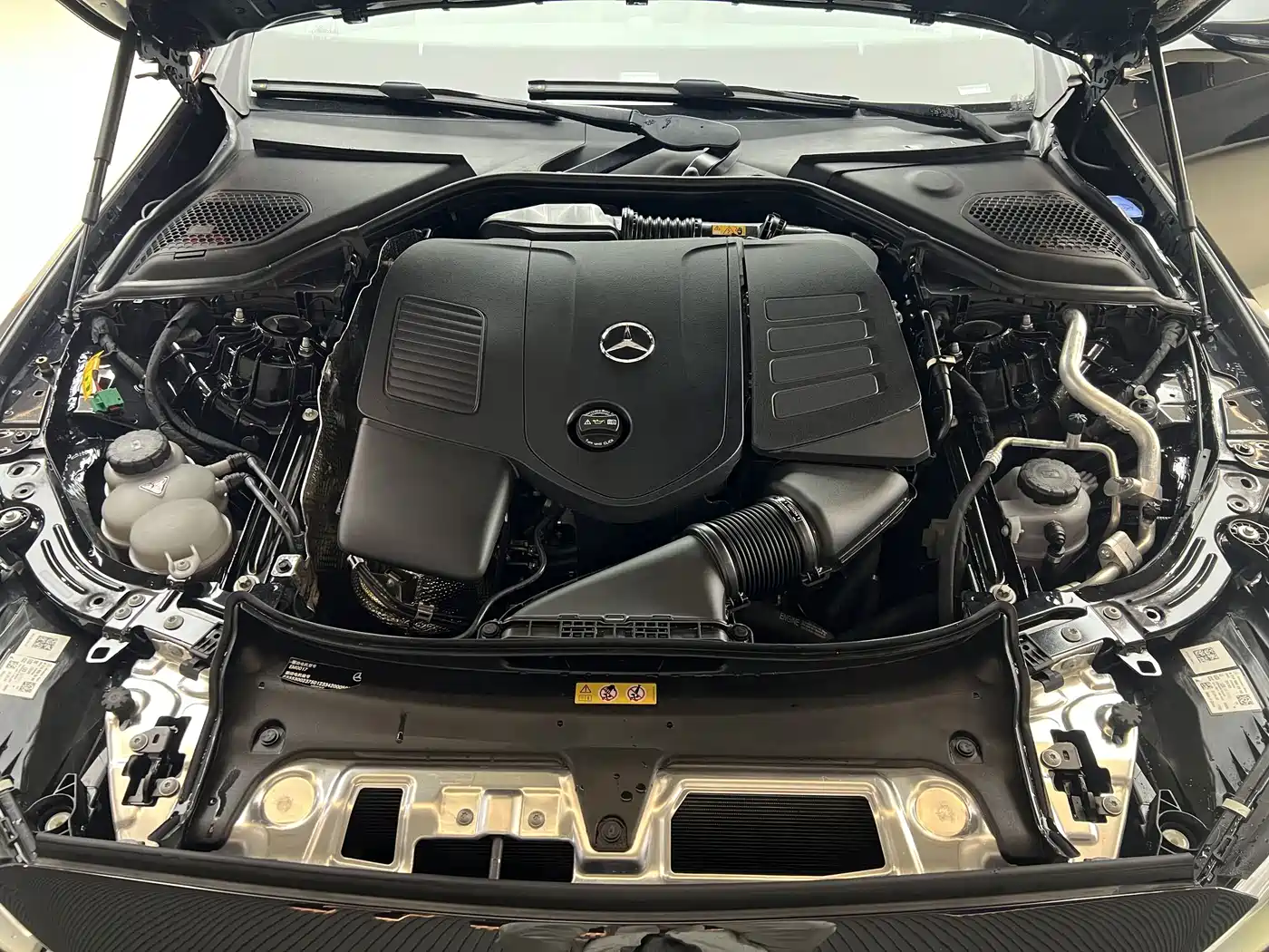 Mercedes-Benz E-Class New Energy 2024 2024 E 350 e L Plug-in Hybrid Sedan