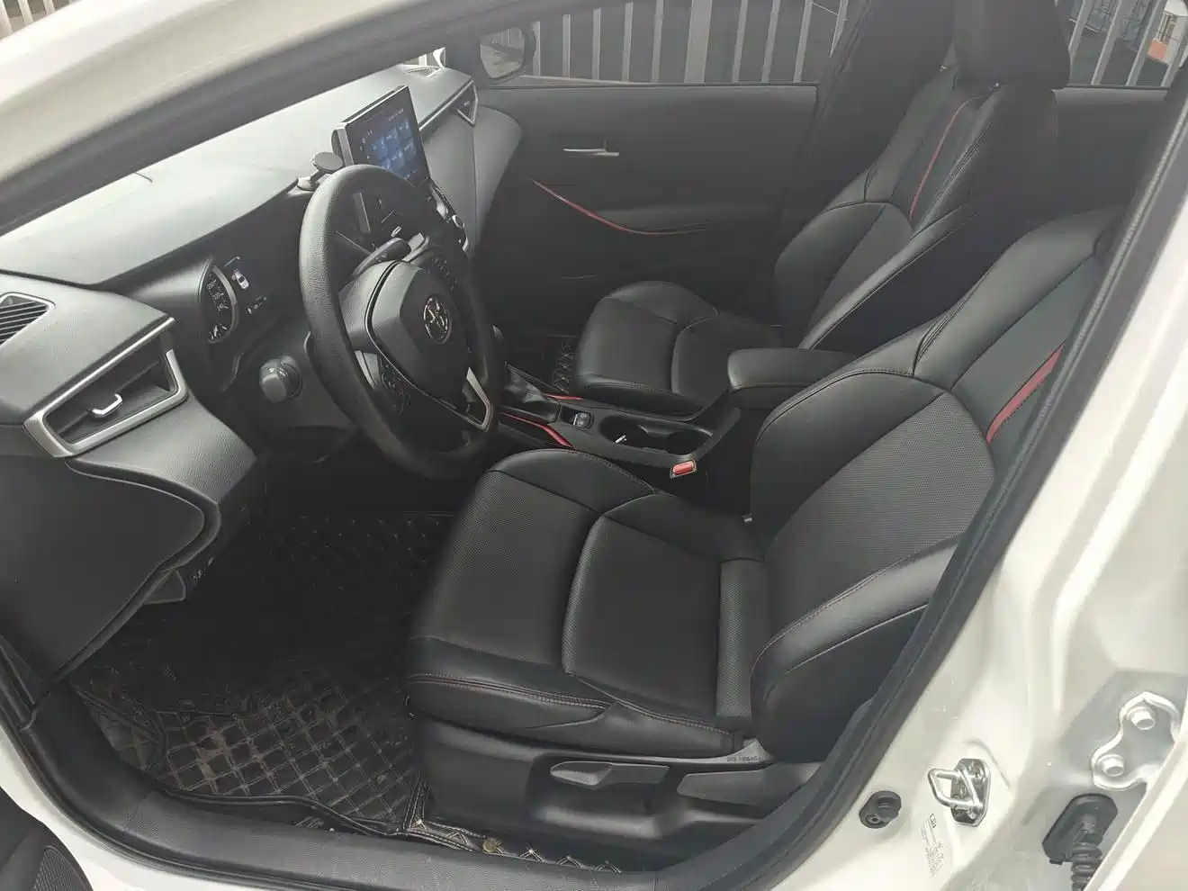 Toyota Levin 2023 185T CVT Sport фото 12
