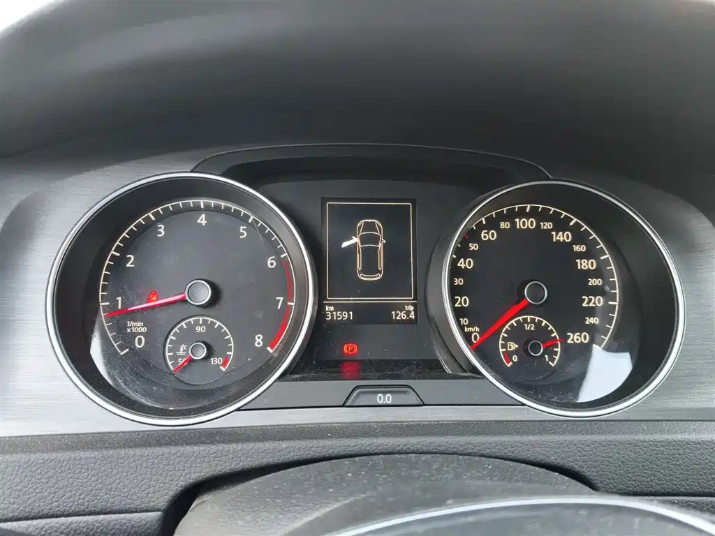 Volkswagen Golf 2014 1.4TSI Automatic Luxury фото 4