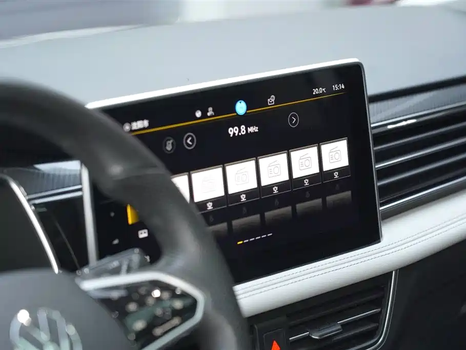 Volkswagen Tiguan L 2023 Facelift 330TSI Auto FWD R-Line Premium фото 13