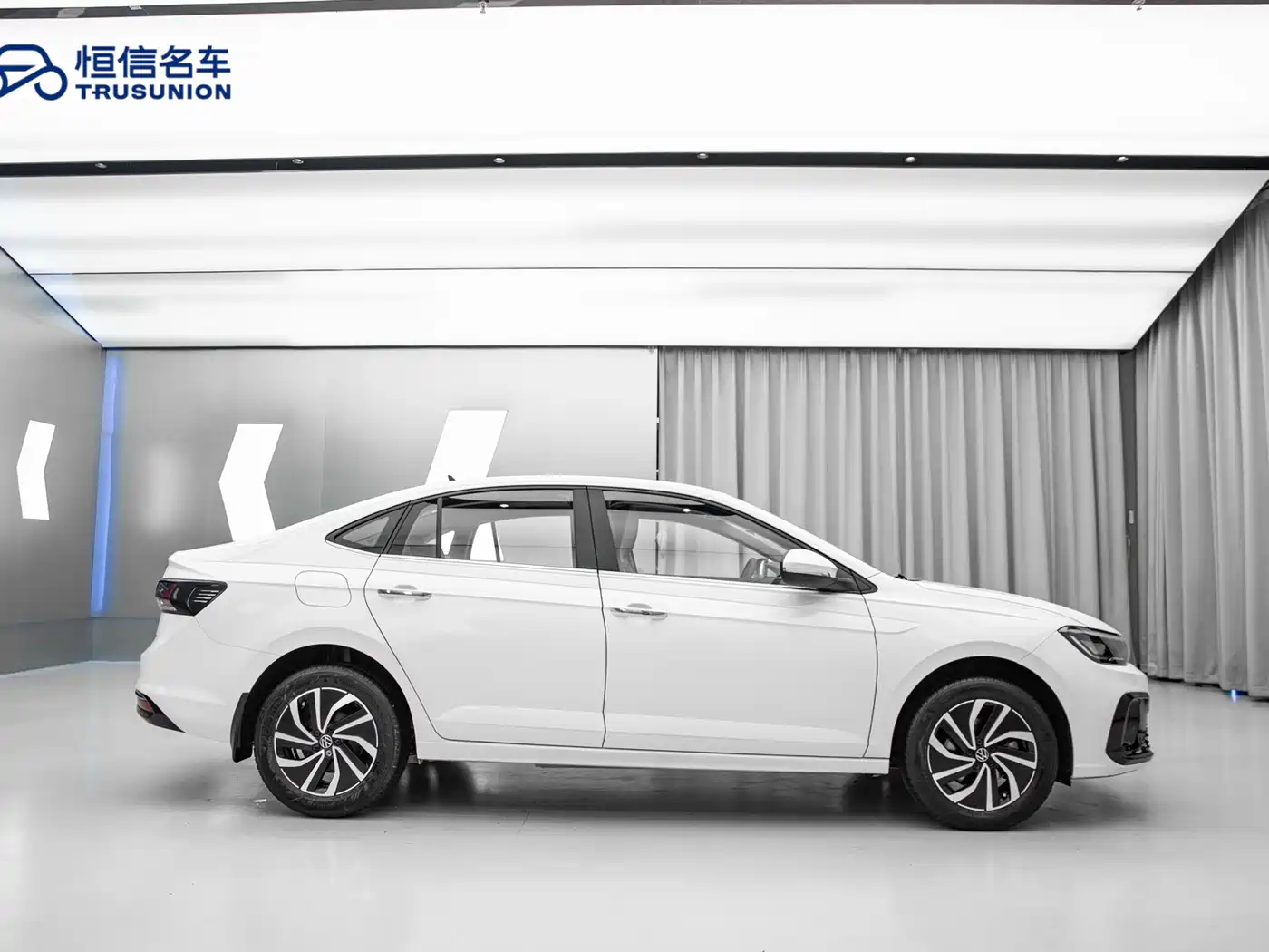 Volkswagen Lavida 2023 New Trend 1.5L Auto Aspiration Edition фото 4
