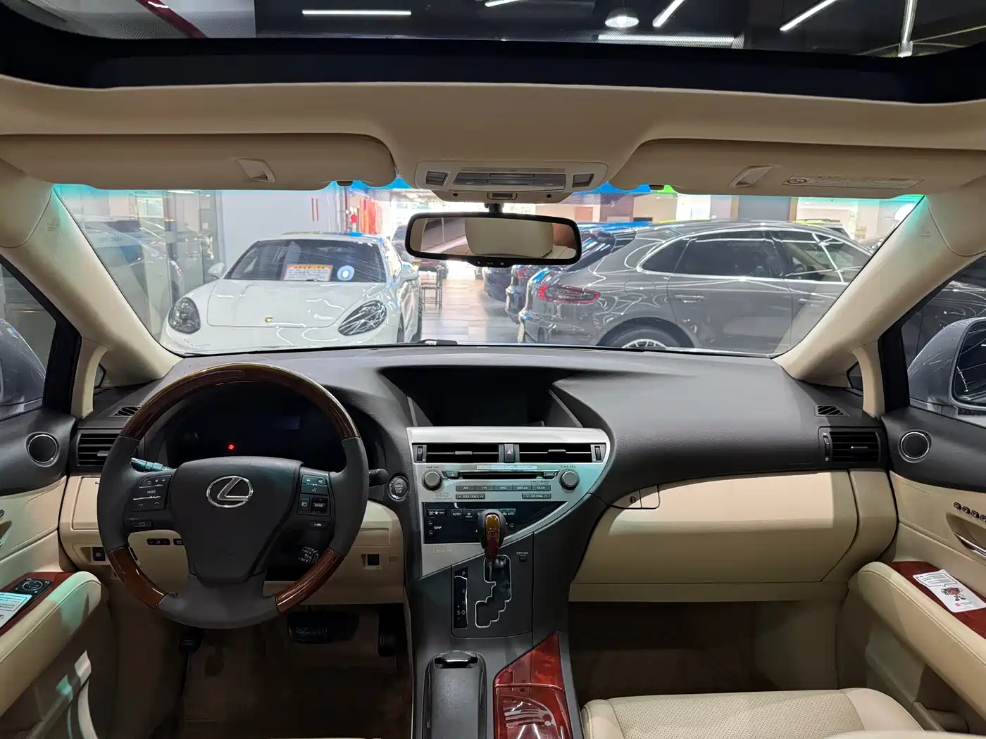 Lexus RX Classic 2009 Model 350 Premium Edition фото 12