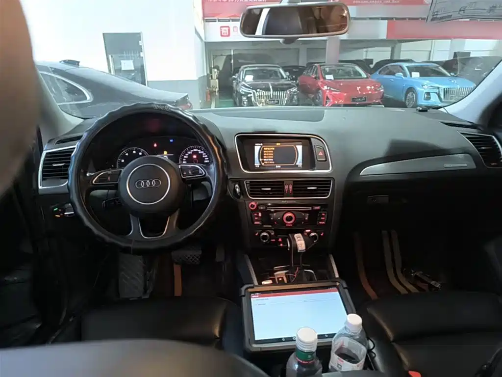 Audi Q5 2015 40 TFSI Technology фото 10