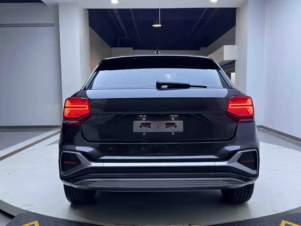 Фото 5 - Audi Q2L e-tron
