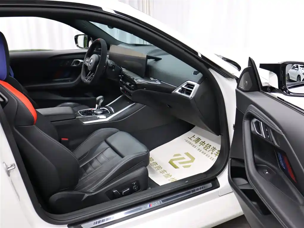 BMW M2 2024 M2 фото 21