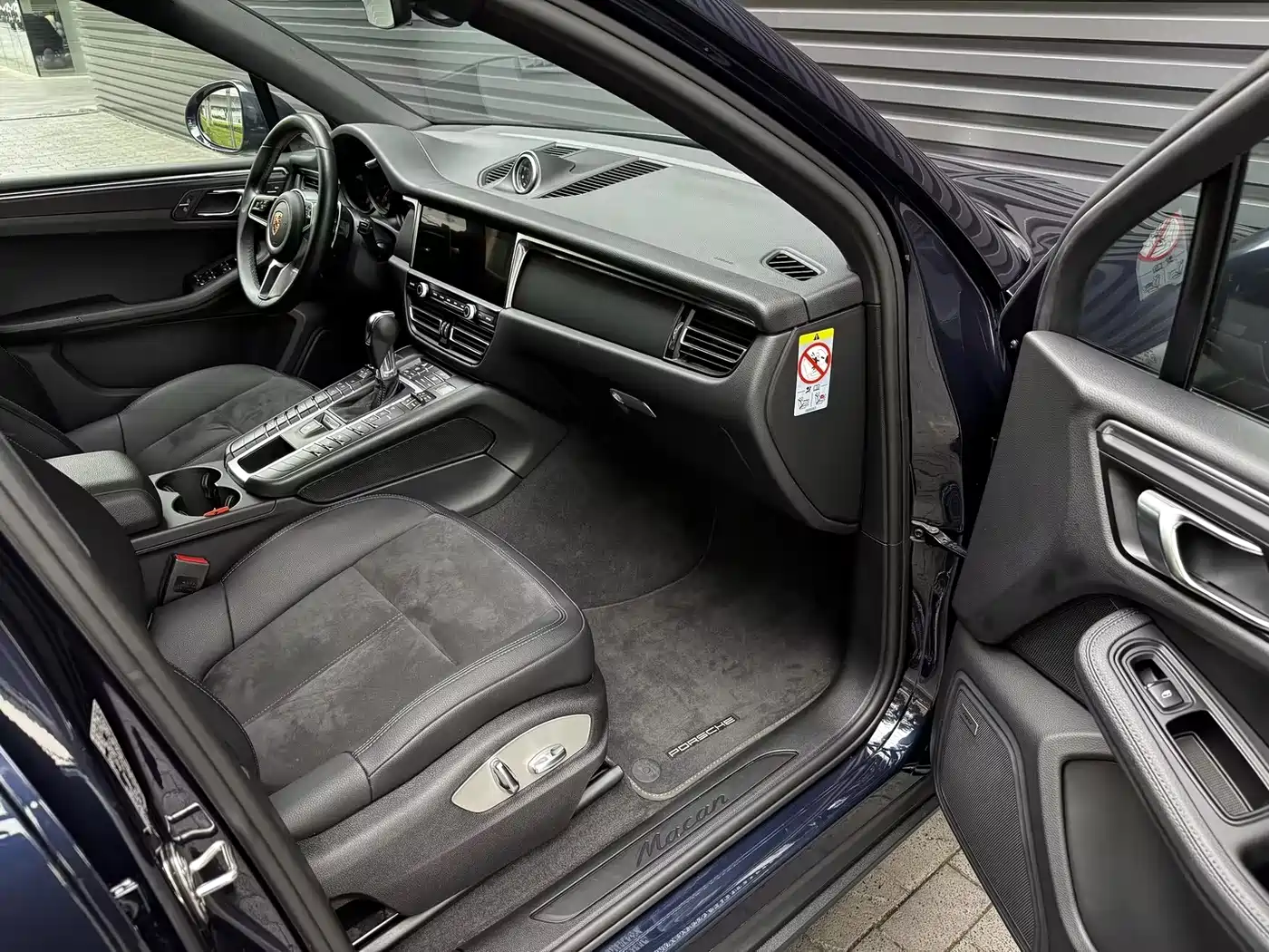 Porsche Macan 2020 Macan 2.0T фото 12