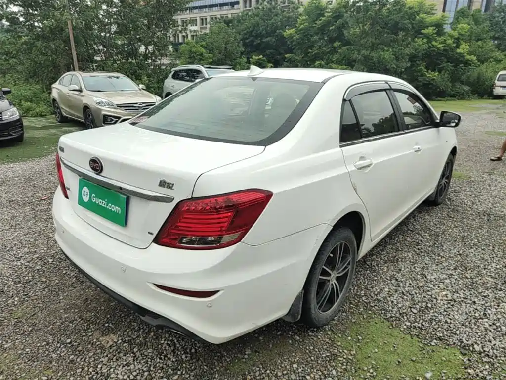 BYD Surui 2015 Facelift 1.5L Manual Luxury фото 7