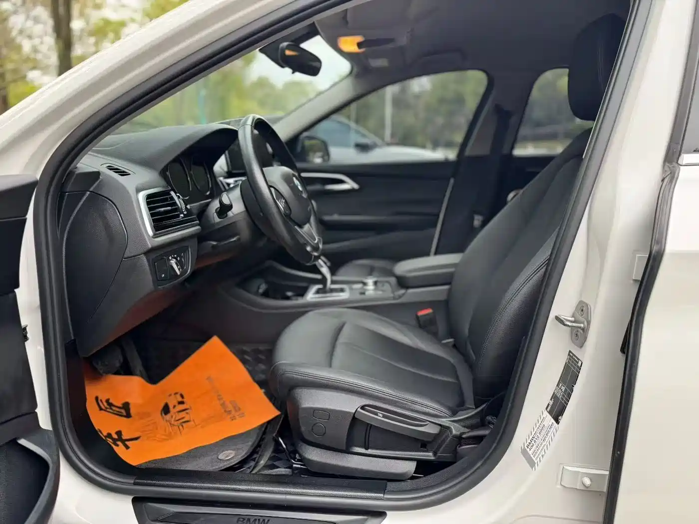 BMW 1 Series 2021 120i M Sport фото 4