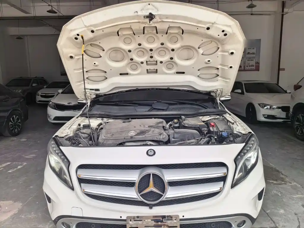 Mercedes-Benz GLA 2015 2015 GLA 200 Fashion