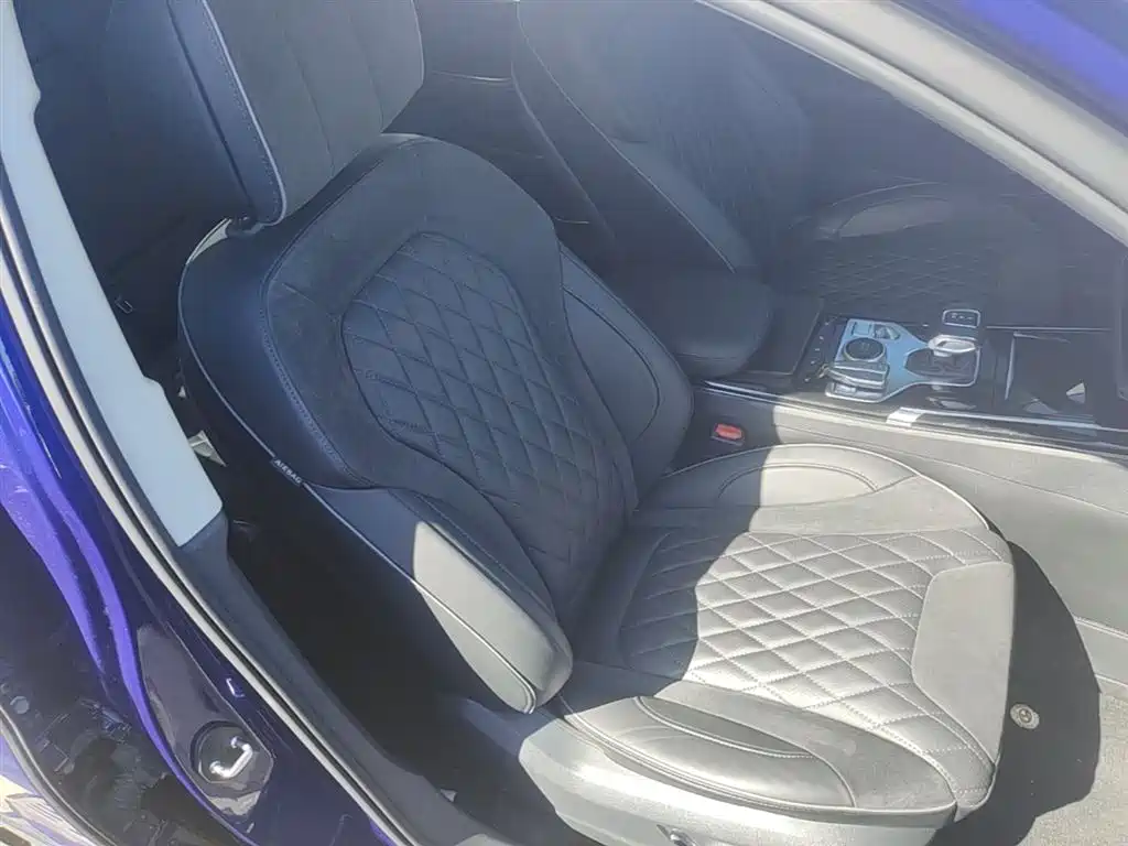 Hongqi HS5 2019 2.0T Smart Connect Enjoy Edition фото 25