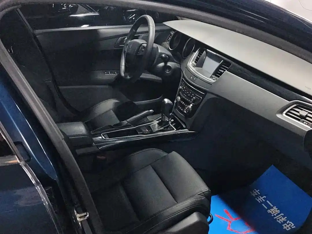 Peugeot 508 2012 2.0L Automatic Classic Edition фото 15