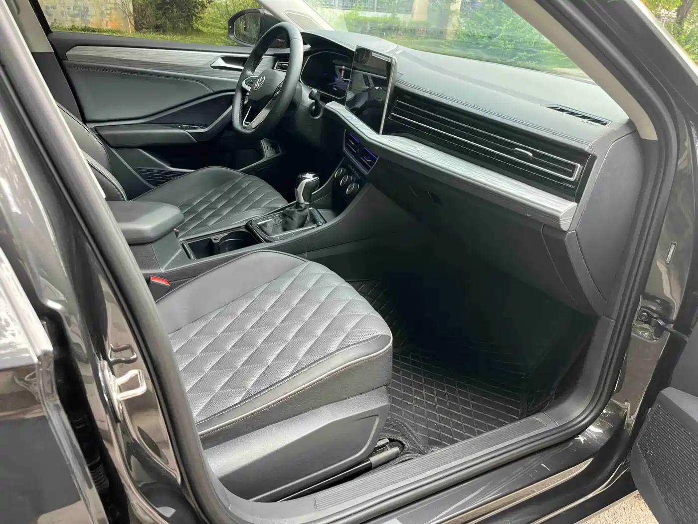 Volkswagen Sagitar 2025 300TSI DSG Surpass Edition фото 20