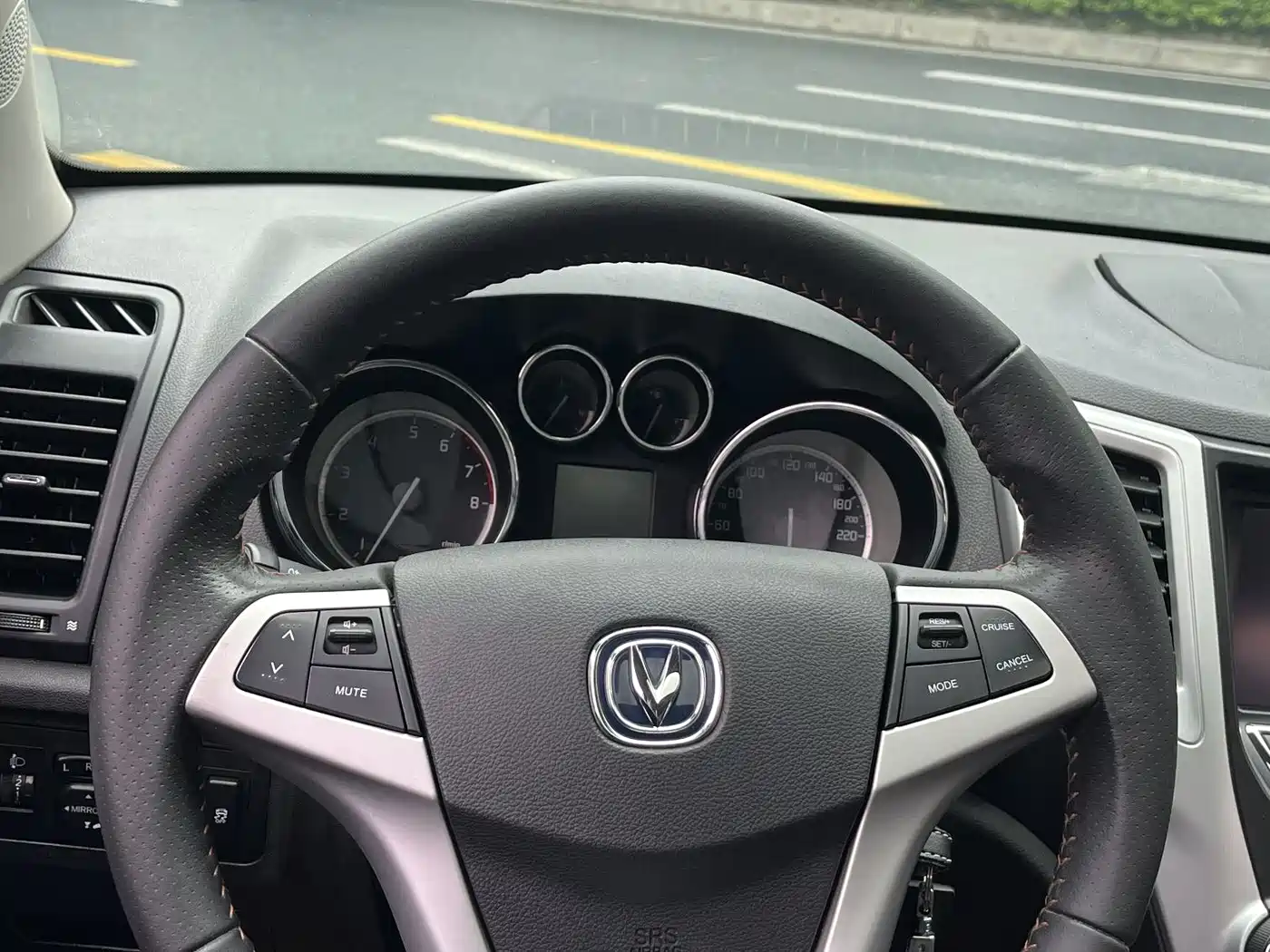 Changan CS35 2017 2016 1.6L Automatic Luxury Model China V