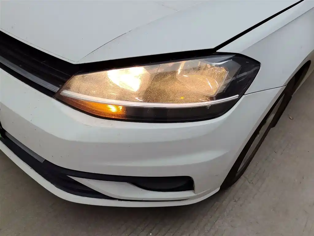 Volkswagen Golf 2018 1.6L Automatic Fashion фото 18