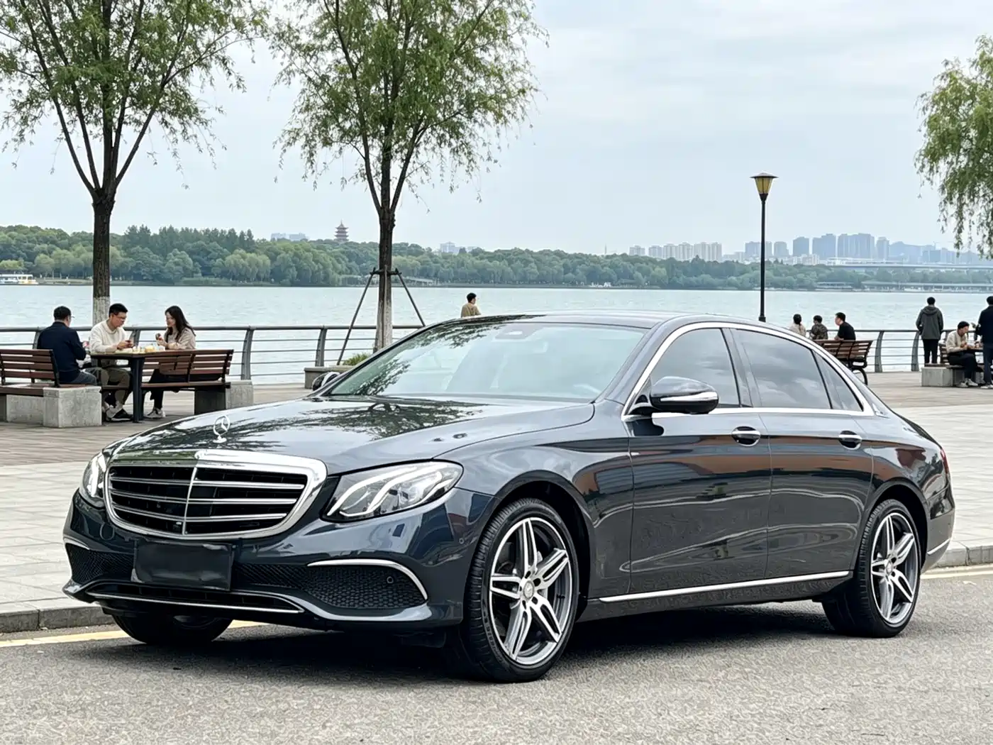 Mercedes-Benz E-Class 2017 E 300 L Luxury