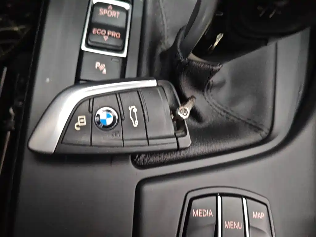 BMW X1 2022 sDrive25Li Leading фото 15