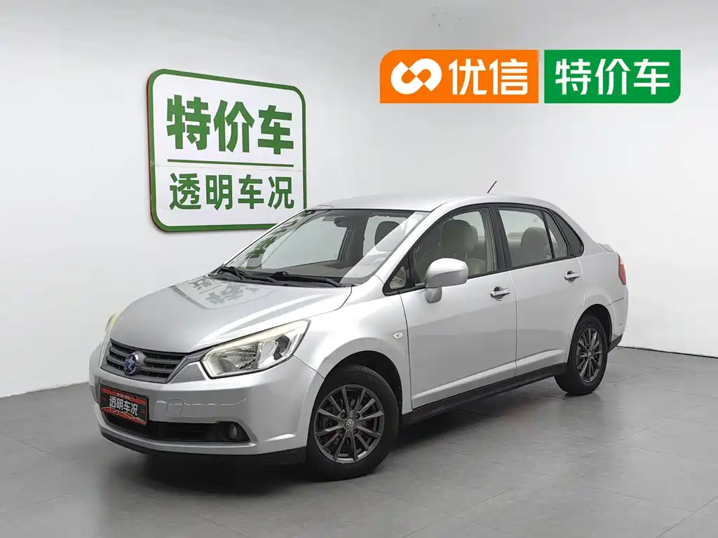 Venucia D50 2014 2013 1.6L Auto Fashion