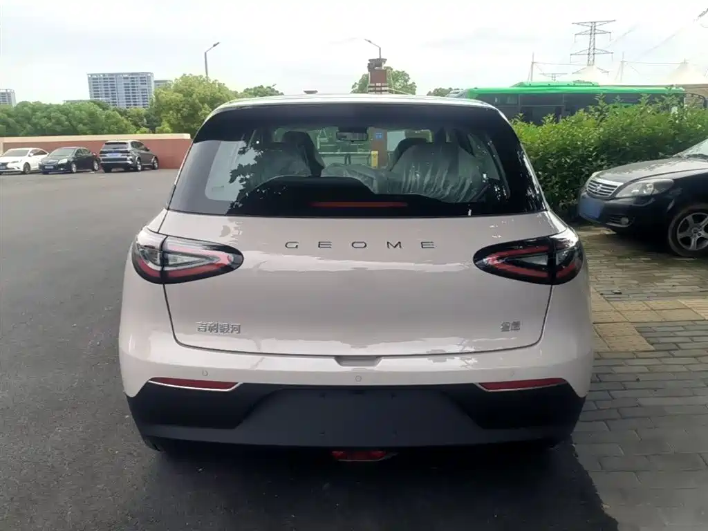 Geely Galaxy Starry Wish 2026 Edition 310km Youth Version фото 6