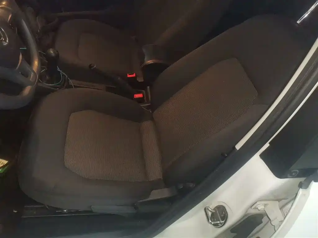 Volkswagen Jetta 2017 1.5L Manual Fashion фото 15