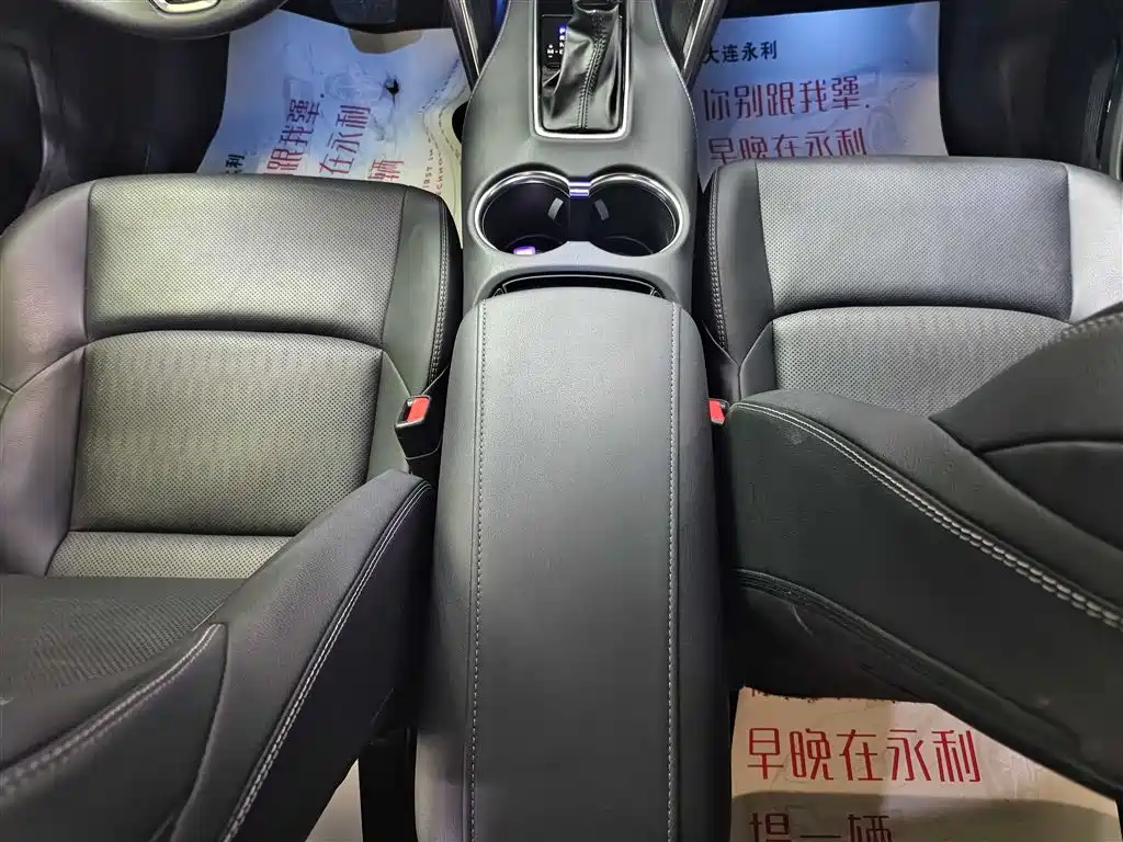 Toyota Venza 2022 2.0L CVT 2WD Premium фото 15