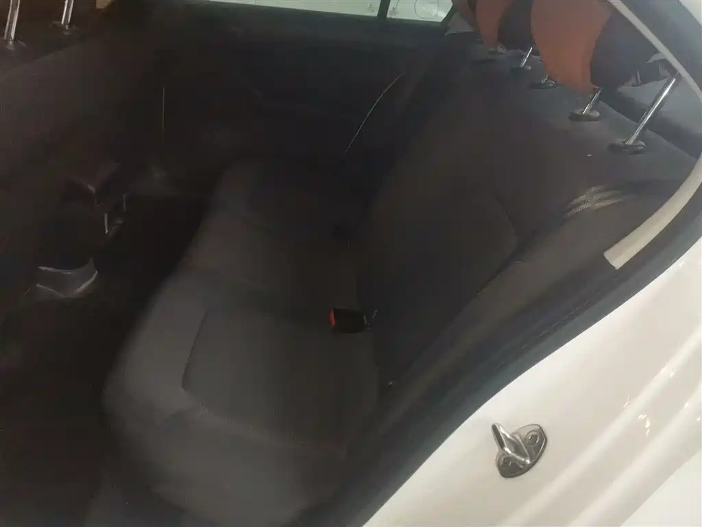 Volkswagen Jetta 2017 1.5L Manual Fashion фото 17