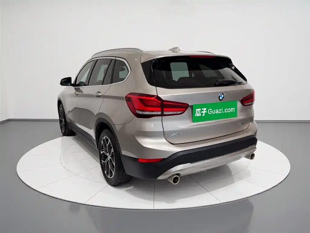 BMW X1 2022 sDrive25Li Leading фото 9