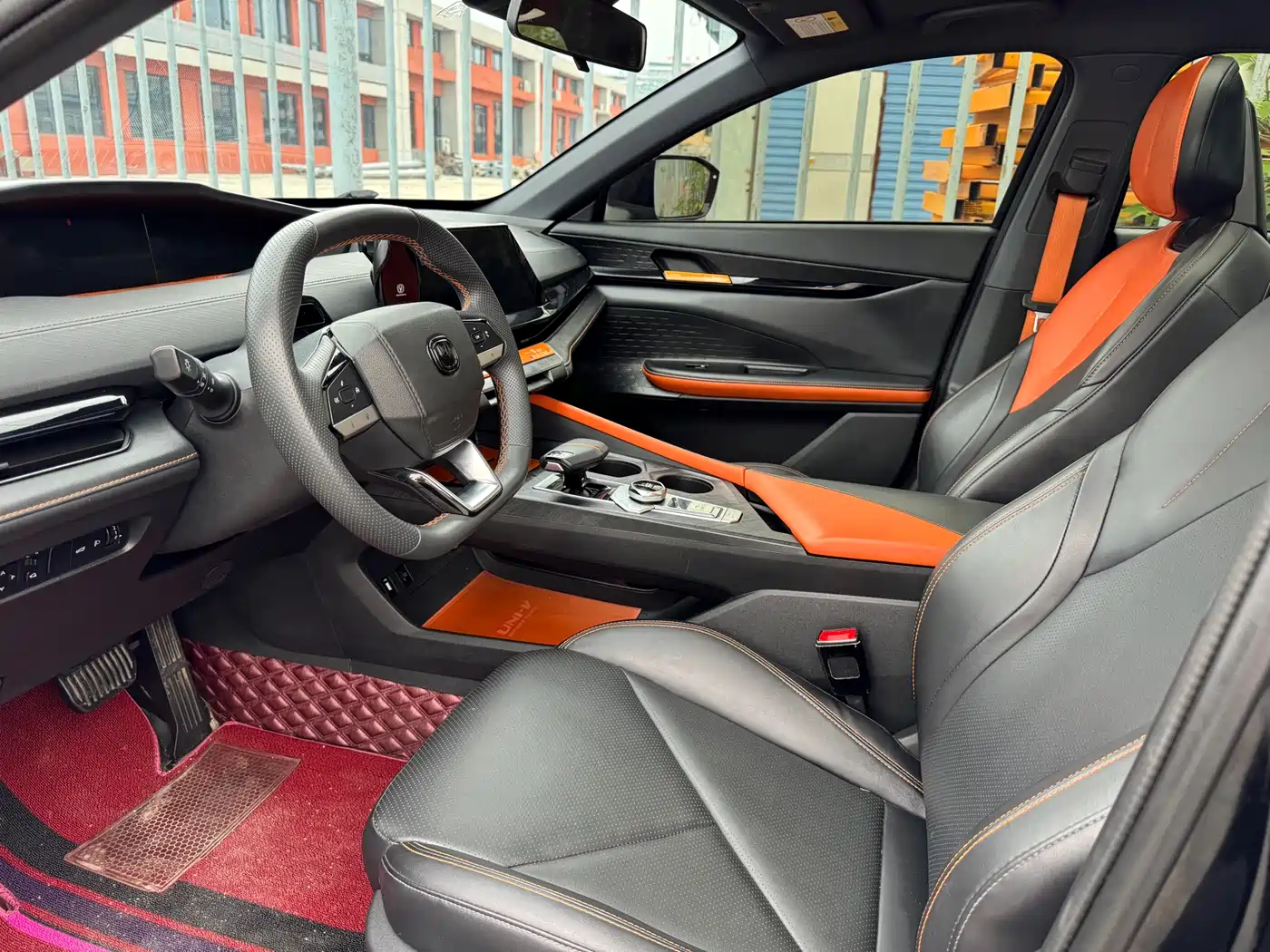 CHANGAN UNI-V