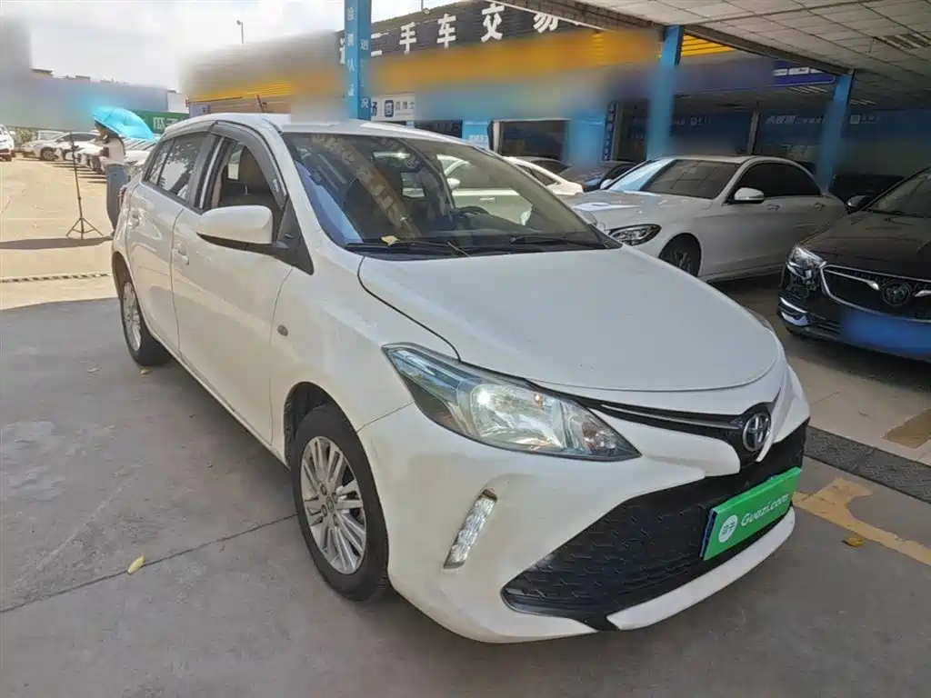 Toyota Vios FS 2017 1.5L CVT Fengchi Edition фото 4