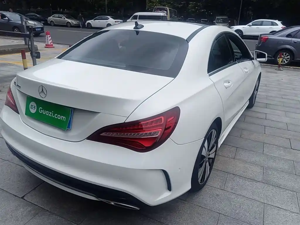 Mercedes-Benz CLA (Import) 2017 Facelift CLA 200 Style фото 7