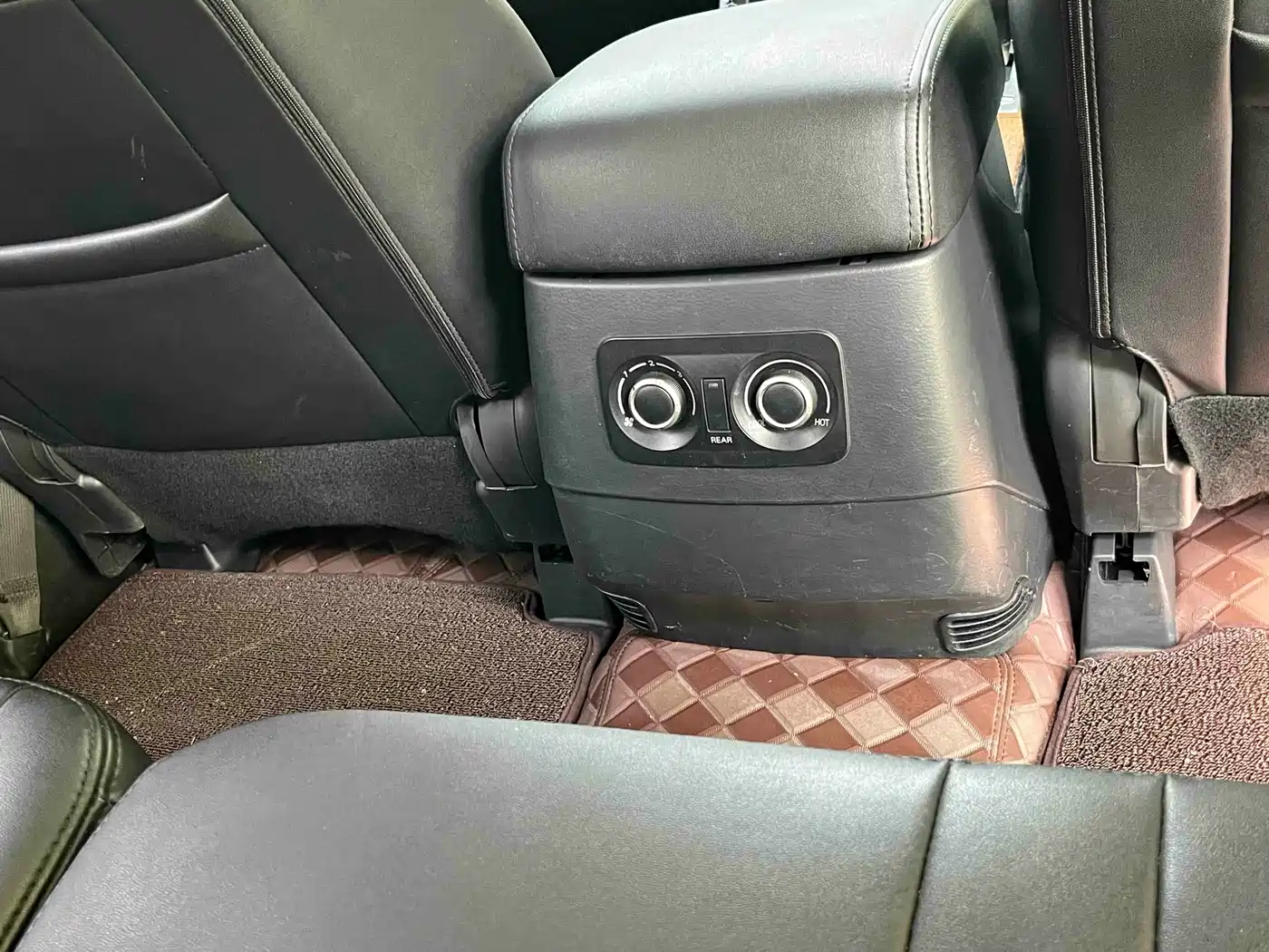 Mitsubishi Pajero (Import) 2019 3.0L Auto Standard Version фото 18