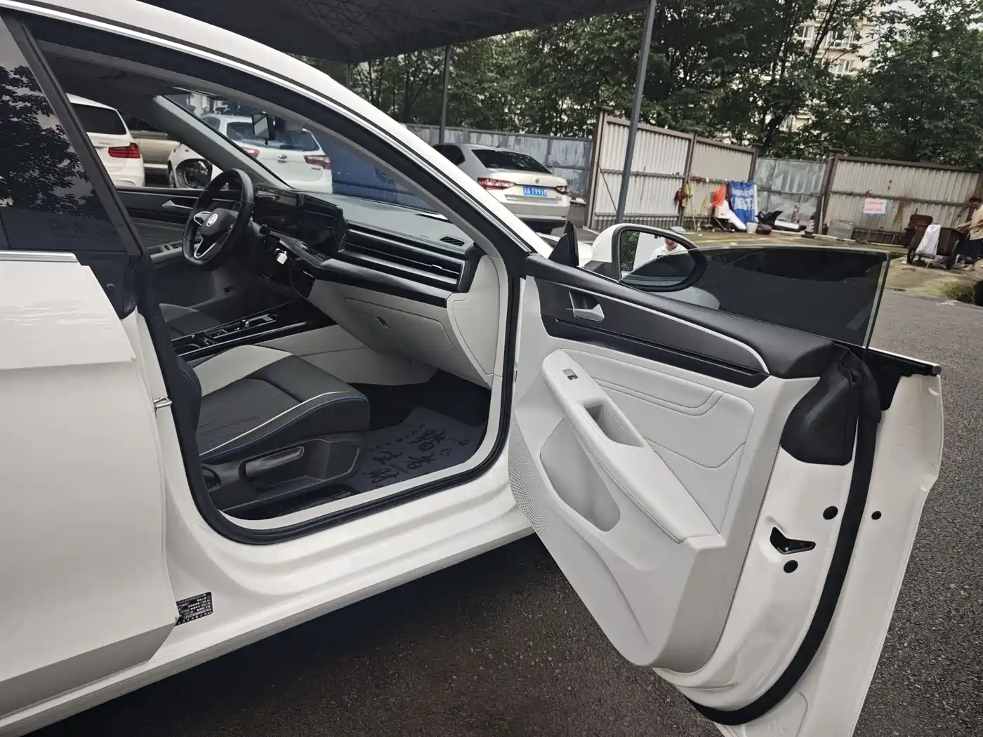 Volkswagen Lamando 2022 Lamando L 280TSI DSG Cool Edition фото 17