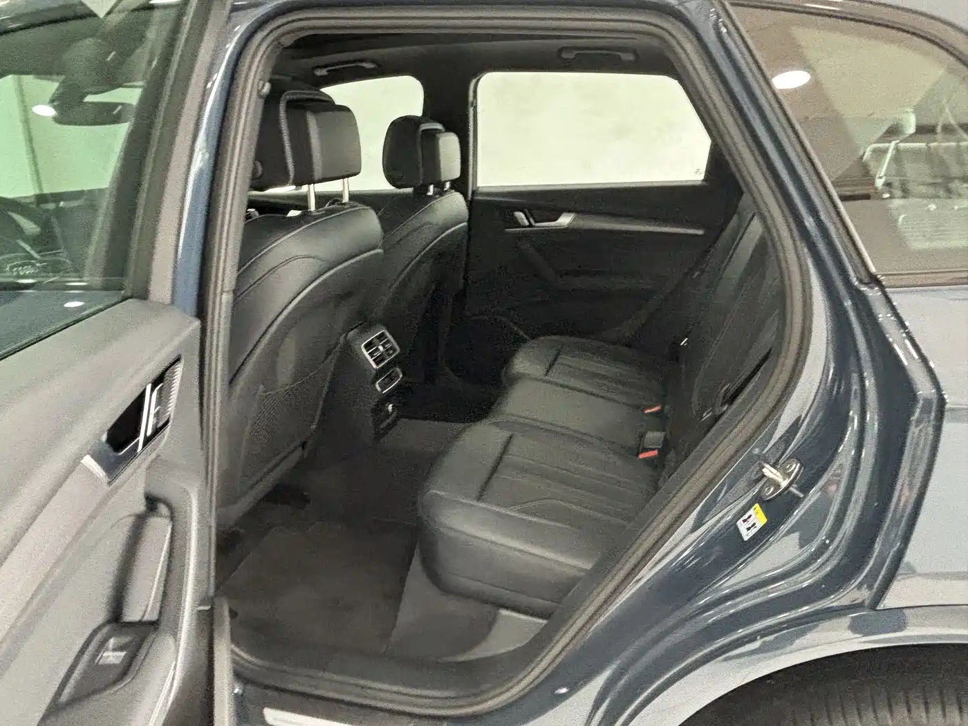 Audi Q5L 2025 45 TFSI Luxury Dynamic фото 24
