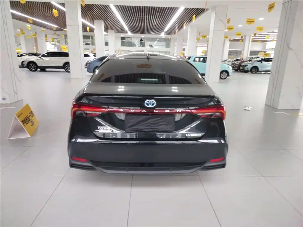 Toyota Avalon 2023 Dual Hybrid 2.5L Aspiration Edition фото 4