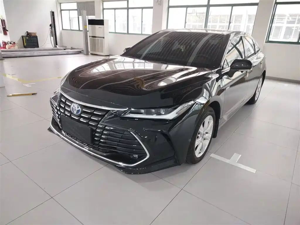 Toyota Avalon 2023 Dual Hybrid 2.5L Aspiration Edition фото 18