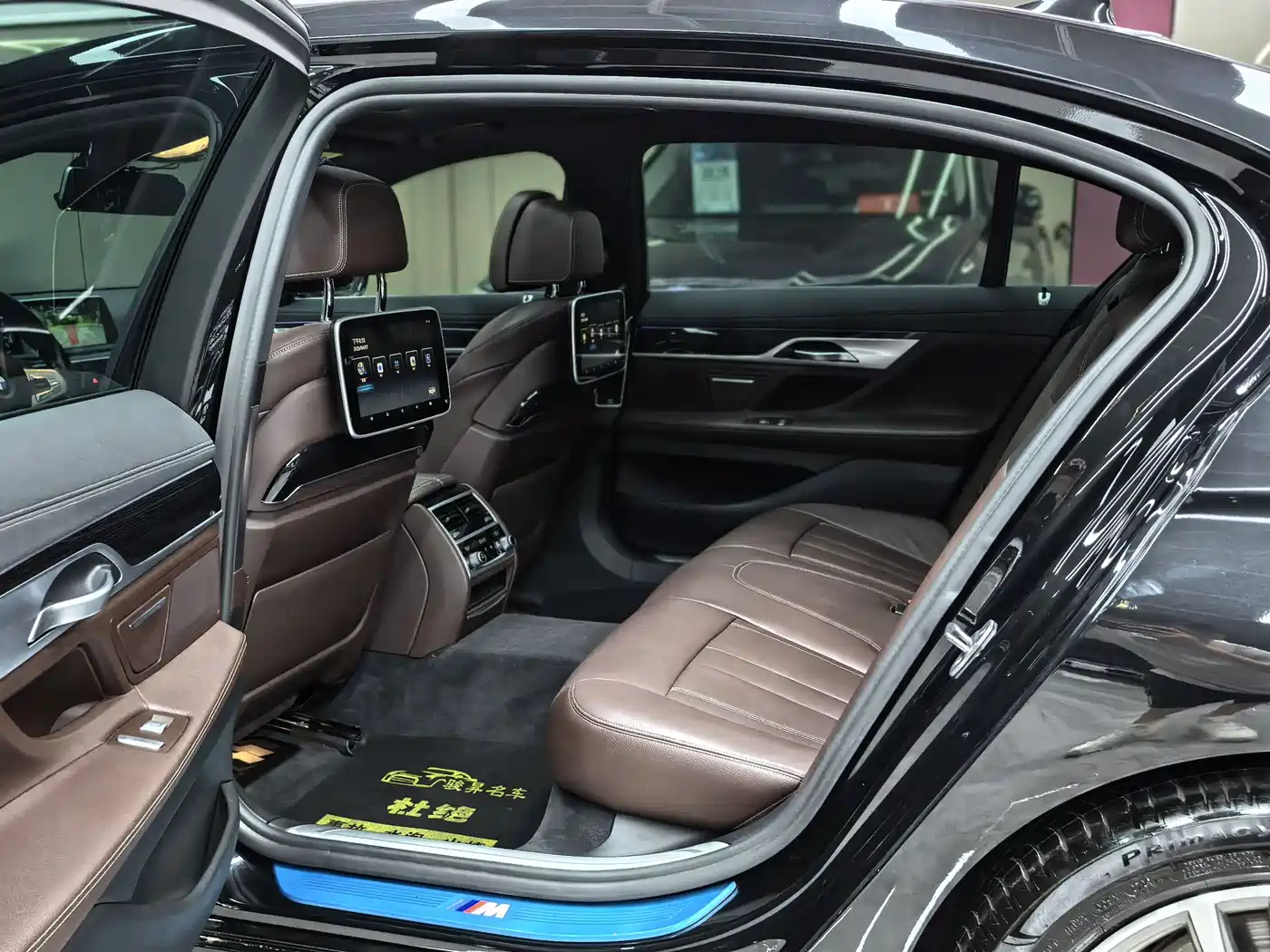 BMW 7 Series 2018 730Li Leading Type M Sport Package фото 11