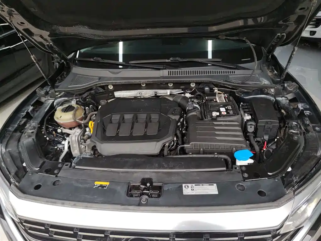 Volkswagen Passat 2022 330TSI Luxury Edition фото 20