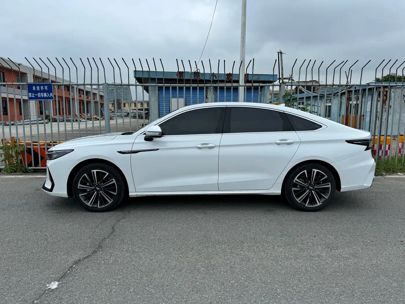 CHERY ARRIZO 8