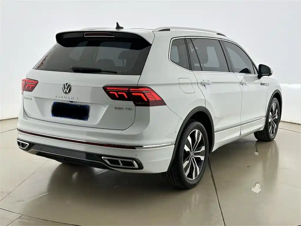 Volkswagen Tiguan L 2022 330TSI Auto 2WD R-Line Premium Edition фото 16