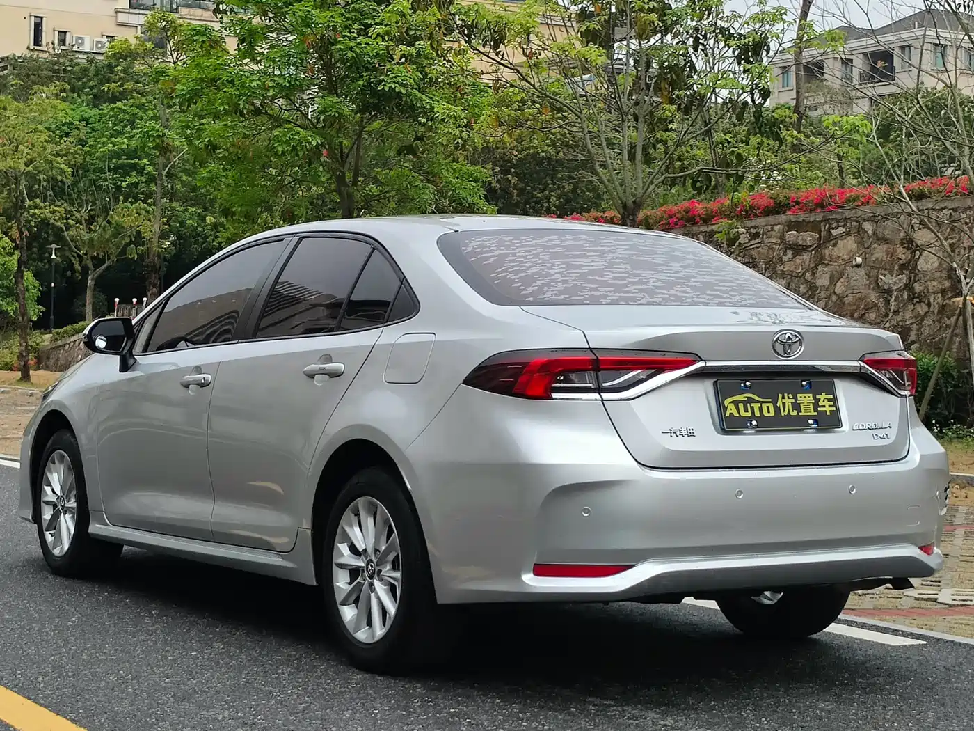 Toyota Corolla 2021 1.2T S-CVT Elite PLUS Edition фото 13