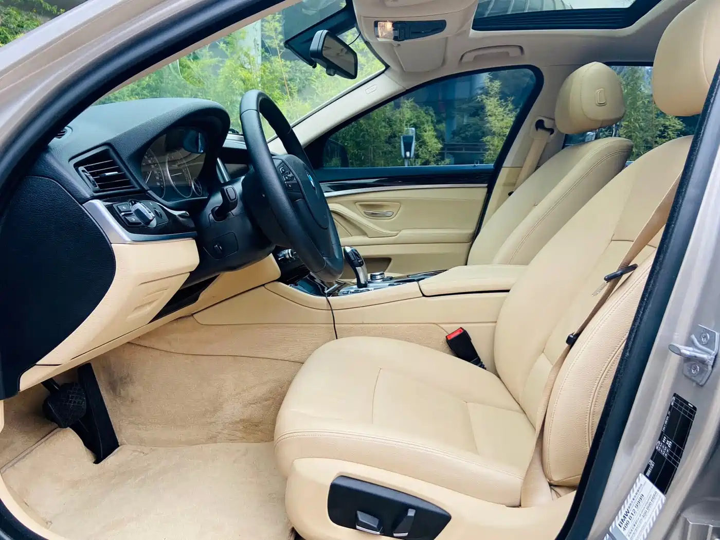 BMW 5 Series 2014 525Li Leading фото 11