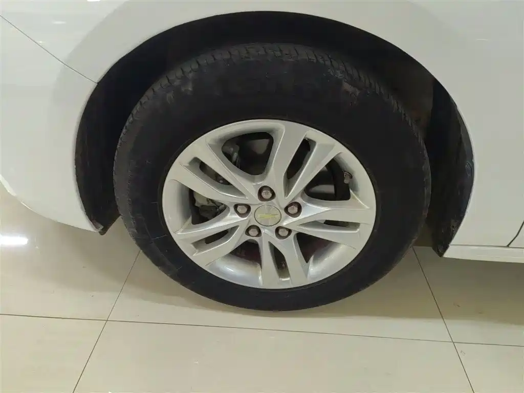 Chevrolet Cavalier 2019 320 Automatic Joy Edition фото 25