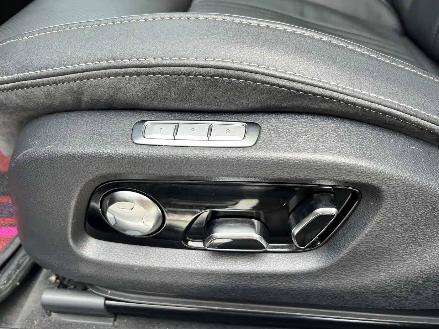 Hongqi H9 2020 3.0T Smart Connection Qi Chang Edition фото 14