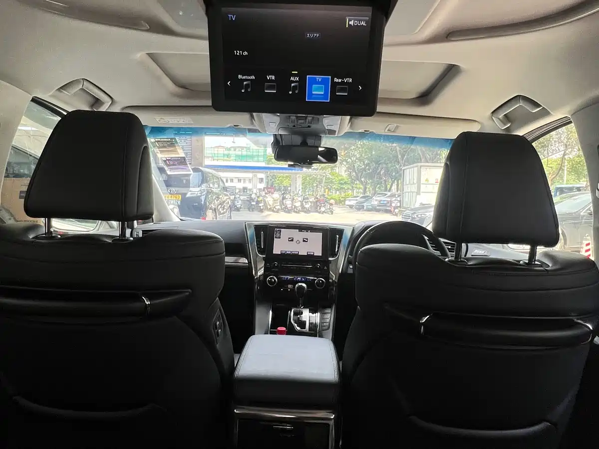 Toyota Vellfire фото 19