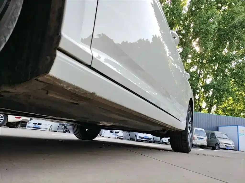 Volkswagen Lavida 2022 1.5L Auto Comfort Edition фото 22