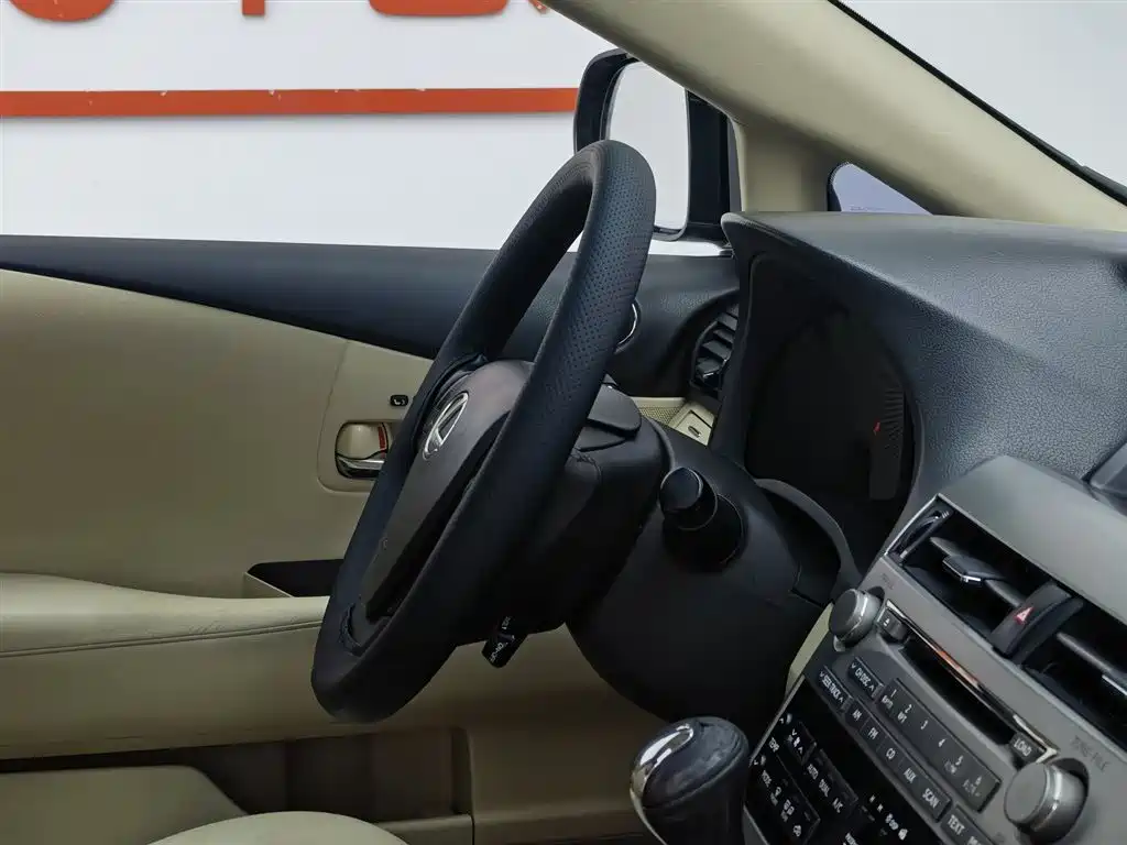Lexus RX Classic 2009 Model 350 Luxury Edition фото 22