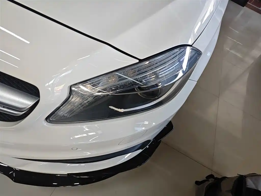 Mercedes-Benz A-Class AMG (Import) 2014 AMG A 45 4MATIC фото 18
