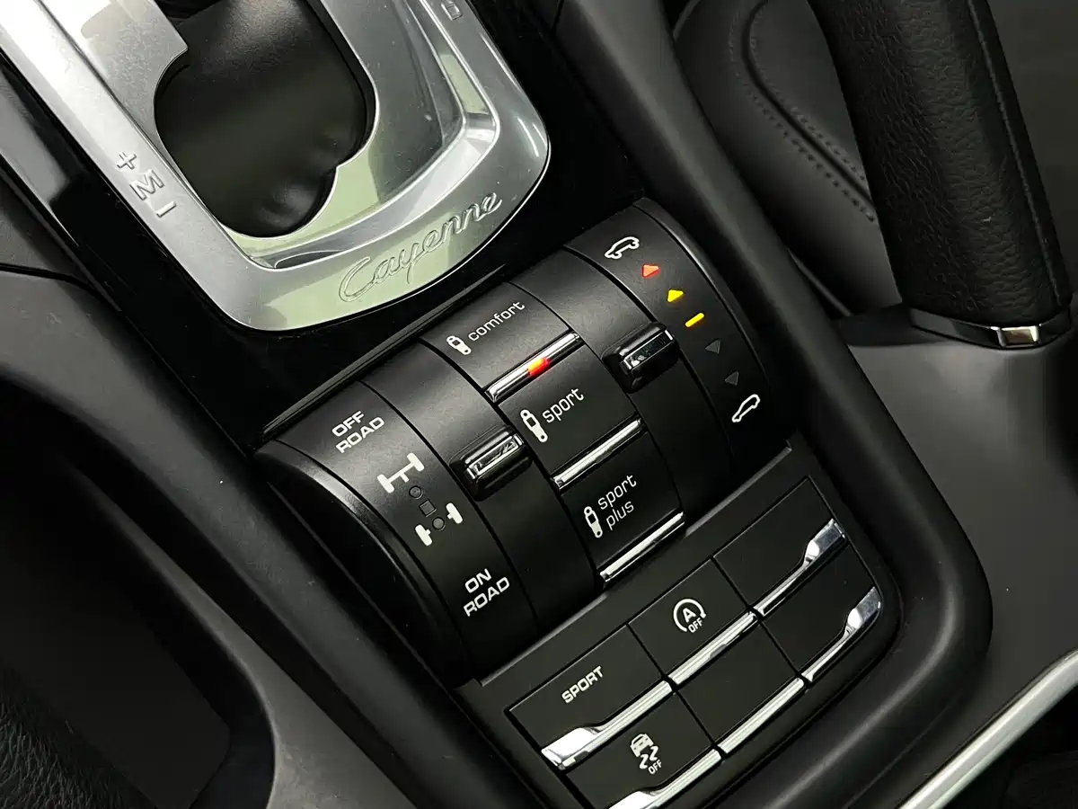 Porsche Cayenne 2018 Cayenne 3.0T фото 29