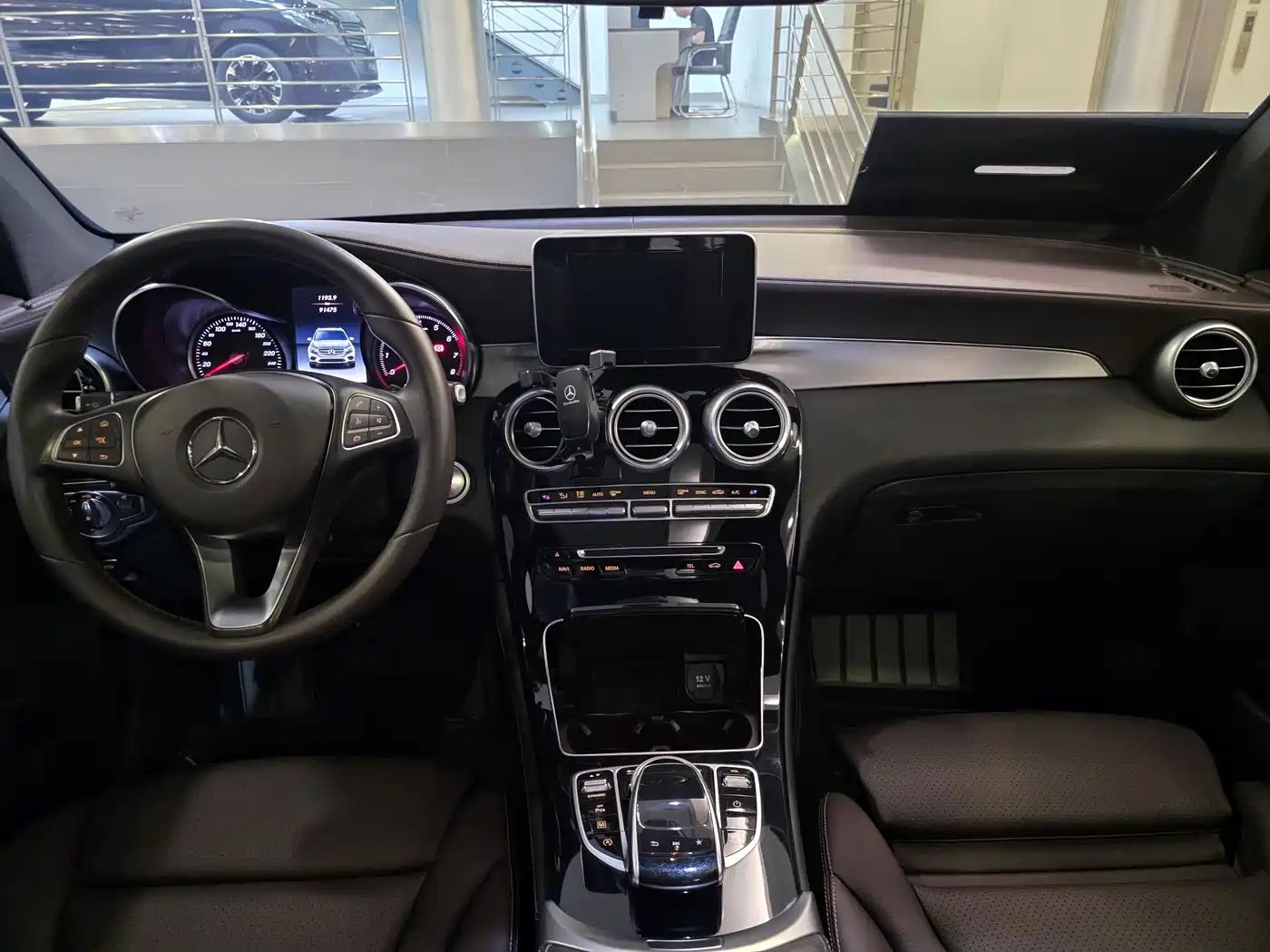 Mercedes-Benz GLC 2019 GLC 200 4MATIC фото 5