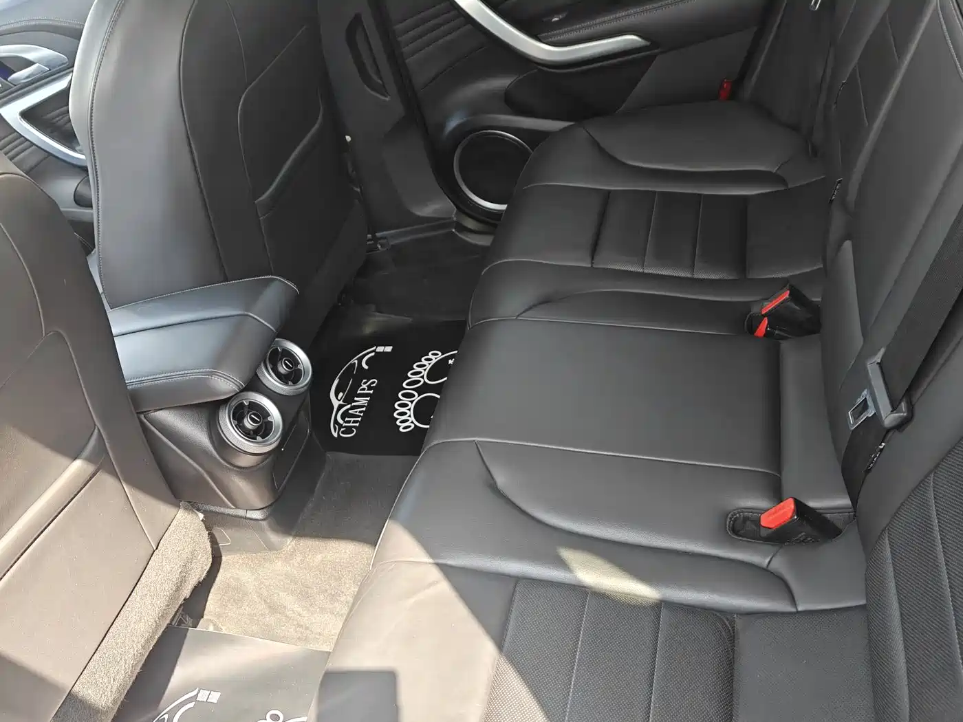 WEI PAI WEI BRAND VV7