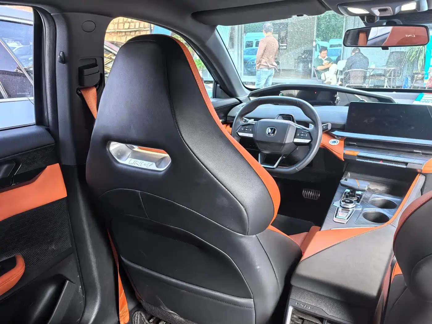 CHANGAN UNI-V